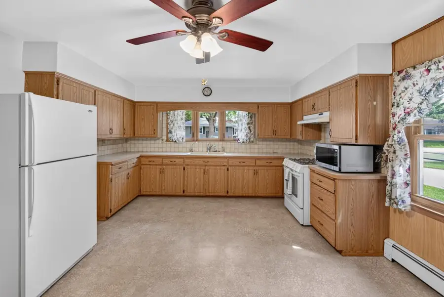 W8491 Spring View DRIVE, Kewaskum, WI 53040 - #3