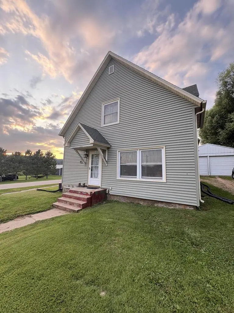 104 E Harrison STREET, Viola, WI 54664 - #1