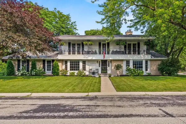 12556 N La Belle COURT, Mequon, WI 53092