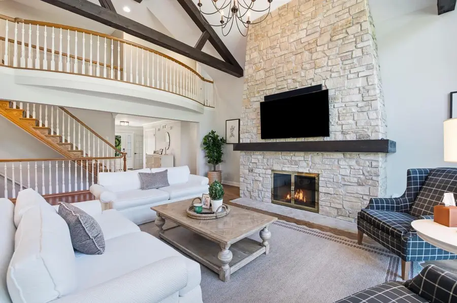 N28W30219 Red Hawk COURT, Pewaukee, WI 53072 - #3