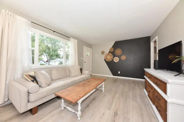 1605 Murray AVENUE, Waukesha, WI 53186