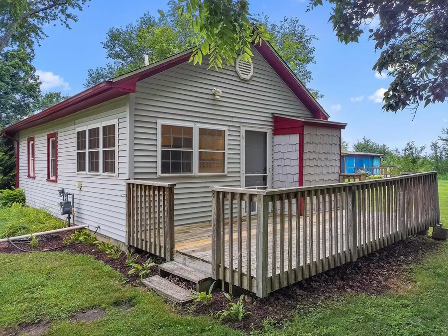 W1096 Crocus ROAD, Genoa City, WI 53128 - #2