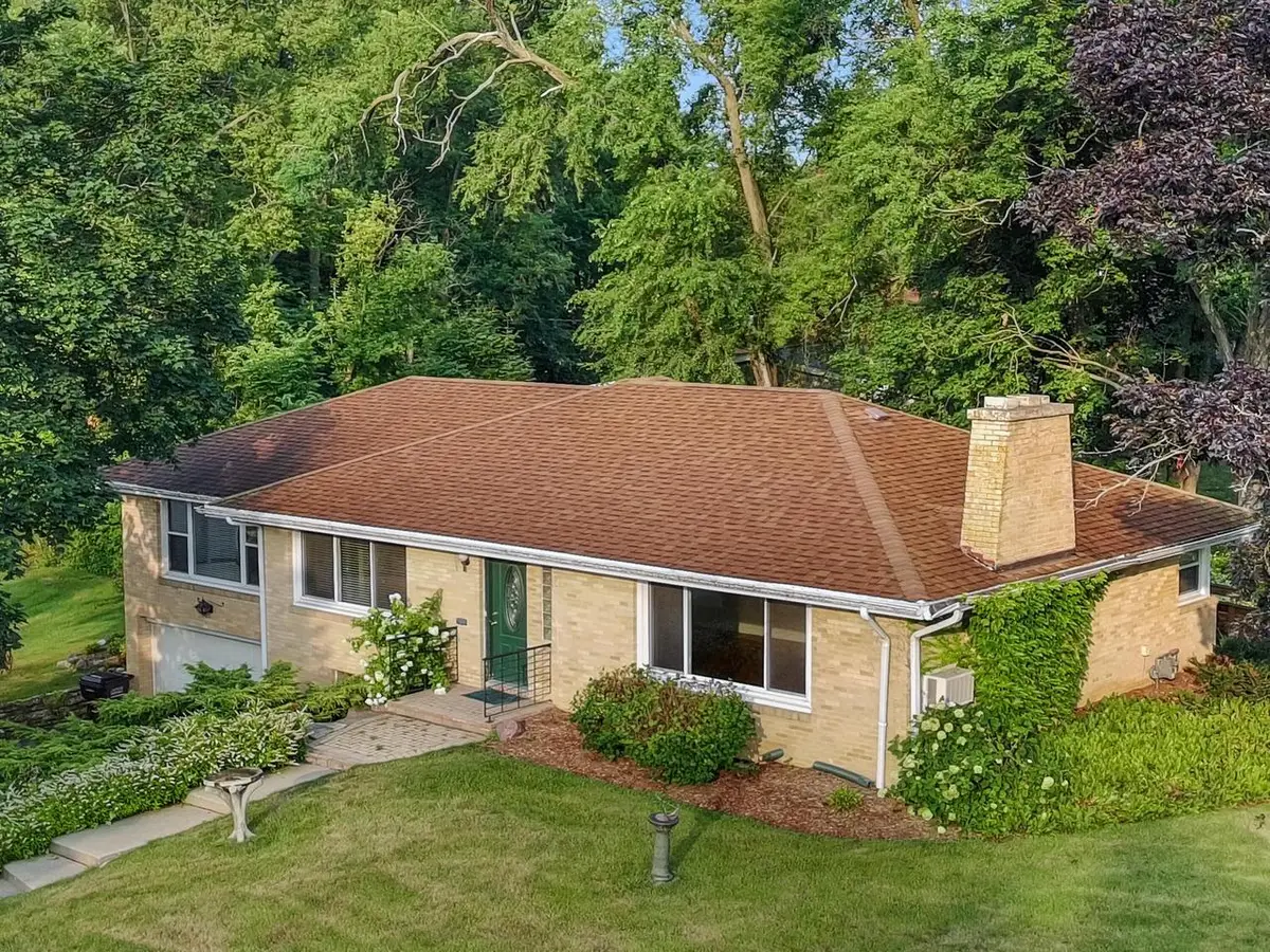130 Sky LANE, Lake Geneva, WI 53147 - #1
