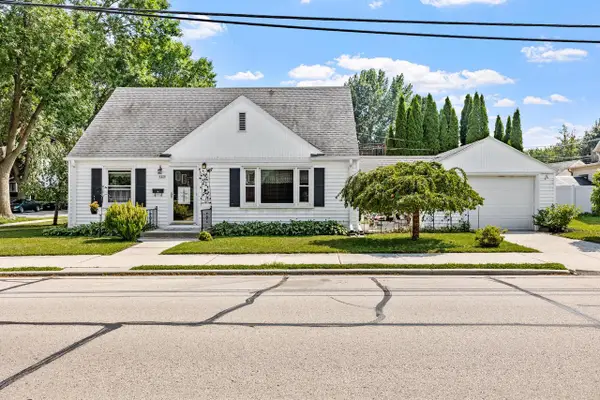 1237 Ashland AVENUE, Sheboygan, WI 53081