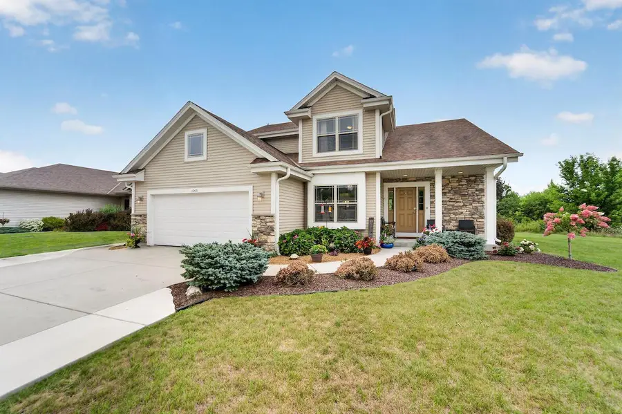 10421 Prairie Crossing DRIVE, Franksville, WI 53126 - #2
