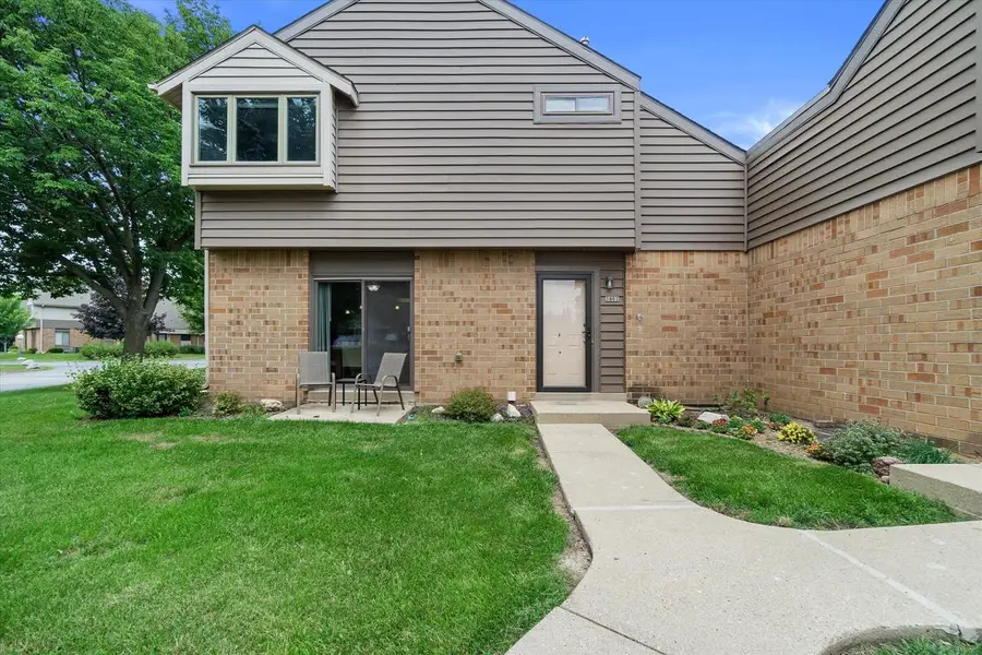 3807 W College AVENUE, Milwaukee, WI 53221 - #2