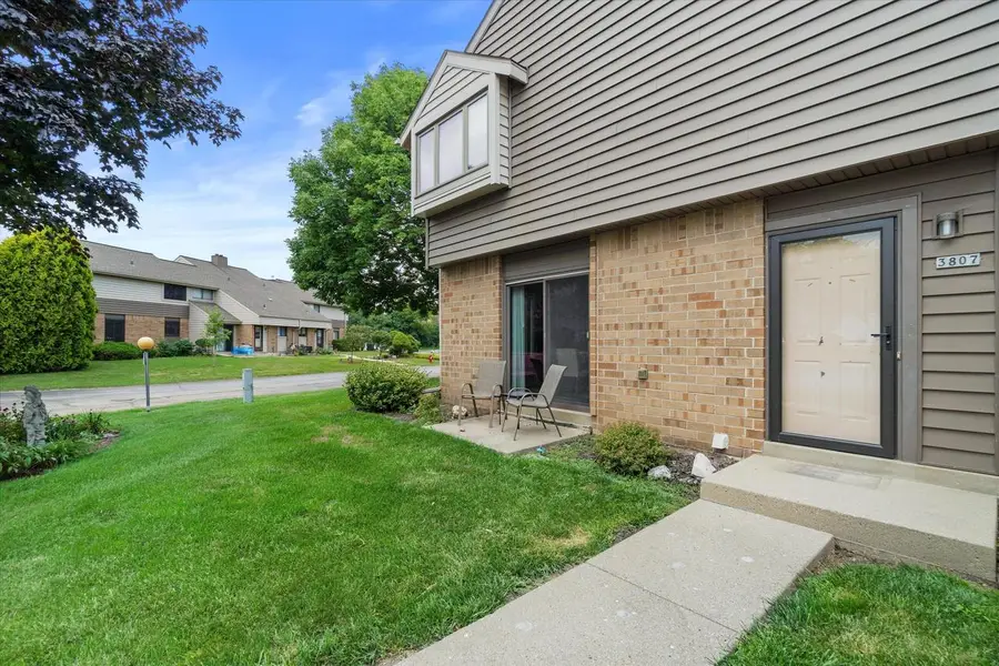 3807 W College AVENUE, Milwaukee, WI 53221 - #3