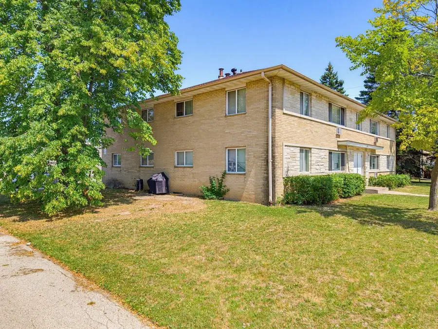 6036 W Kaul AVENUE, Milwaukee, WI 53218 - #3