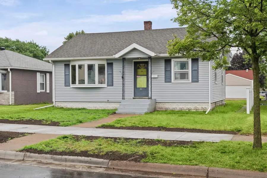 2113 16th STREET S, La Crosse, WI 54601 - #2
