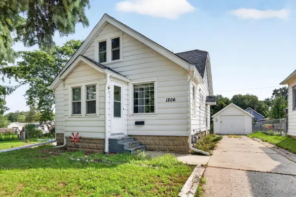 1206 S 91st STREET, West Allis, WI 53214
