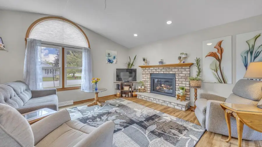 131 Menominee DRIVE, Sheboygan Falls, WI 53085 - #3