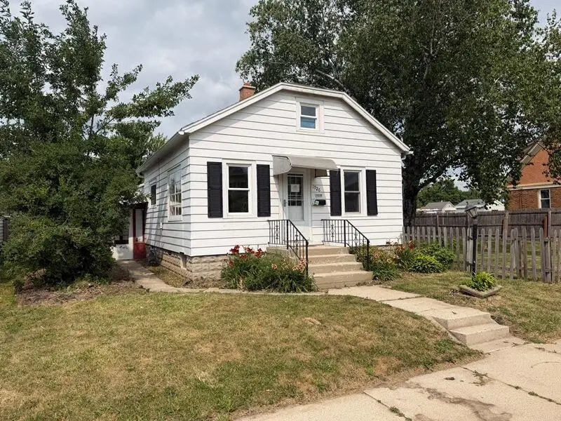 1926 S 16th STREET, Sheboygan, WI 53081 - #1