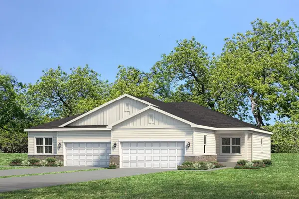 318 Creekside PLACE, Delavan, WI 53115