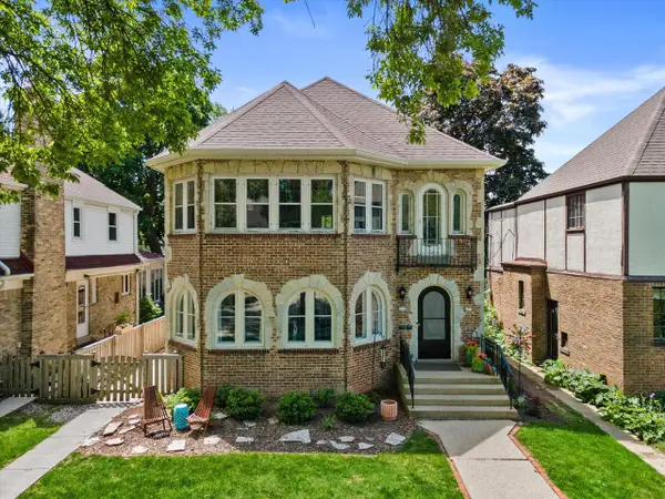 609 E Lake View AVENUE, Whitefish Bay, WI 53217