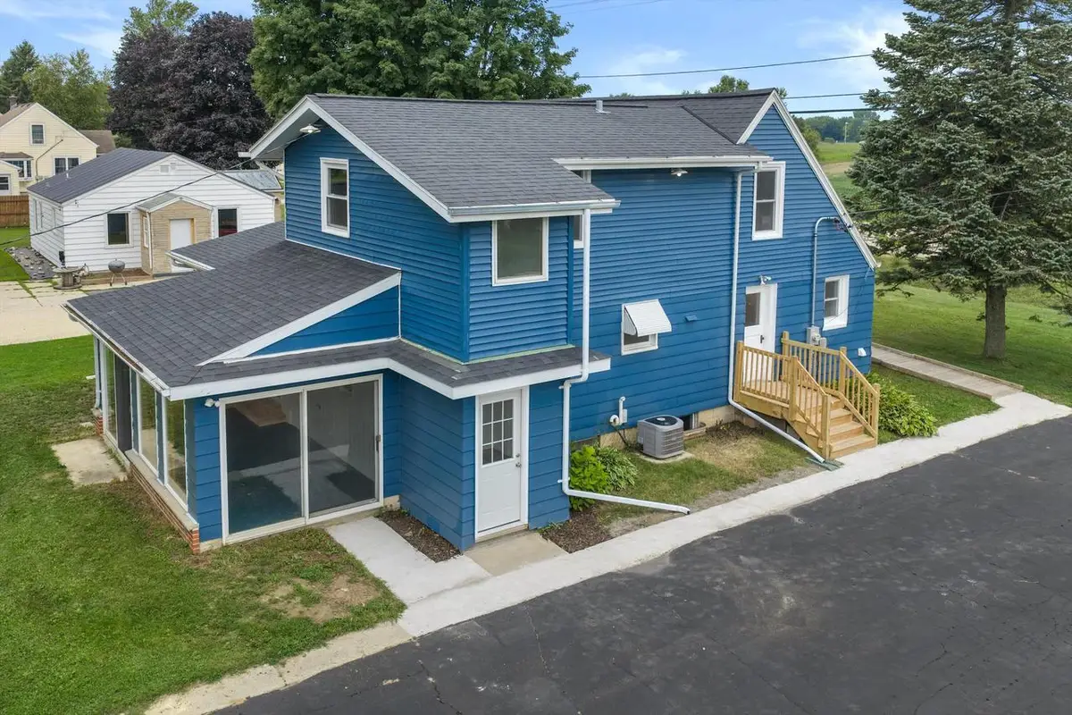 2089 Decorah ROAD, West Bend, WI 53095 - #1