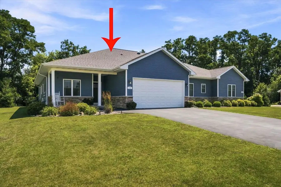 490 Meadowlark LANE E, Green Lake, WI 54941 - #2