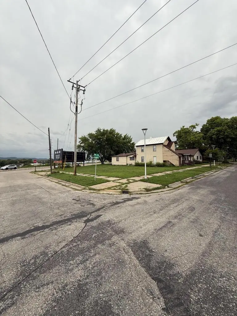 1410-1412 5TH AVENUE S, La Crosse, WI 54601 - #1
