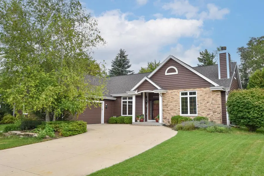 W71N428 Mulberry AVENUE, Cedarburg, WI 53012 - #3
