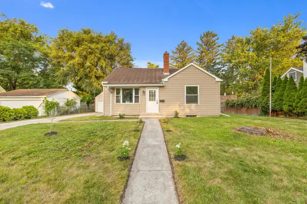 206 N Van Buren STREET, Elkhorn, WI 53121