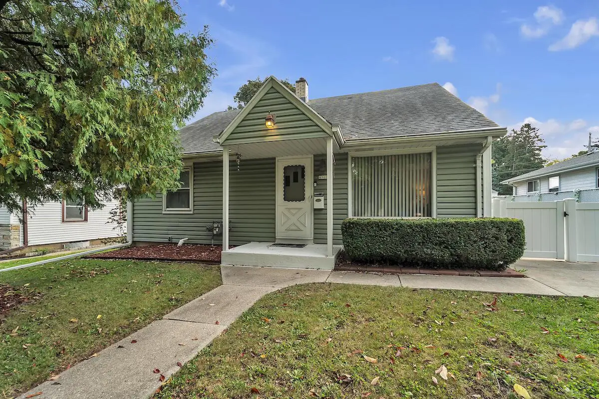 4960 N 73rd STREET, Milwaukee, WI 53218 - #1