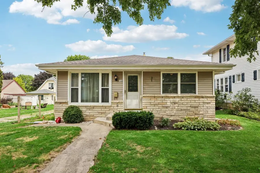 146 Harrison AVENUE, Waukesha, WI 53186 - #2