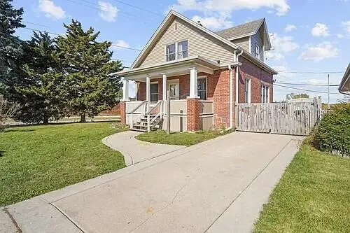 1612 Bryn Mawr AVENUE, Mount Pleasant, WI 53403