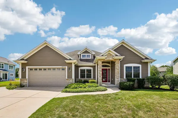 N66W23663 Hillview DRIVE, Sussex, WI 53089
