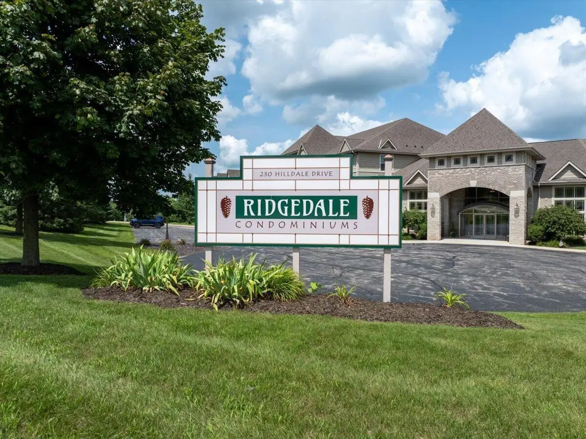 230 Hilldale DRIVE #1311, Hartford, WI 53027 - #1