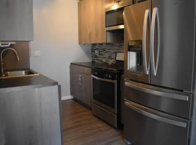 1651 W Edgerton AVENUE #B, Milwaukee, WI 53221 - #3