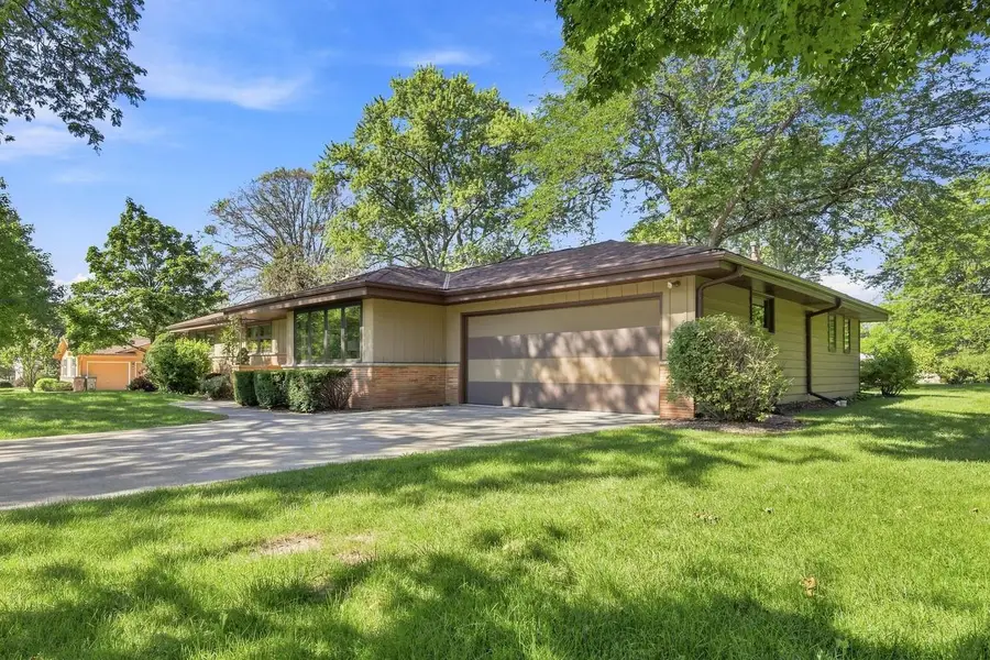 2867 S 126th STREET, New Berlin, WI 53151 - #2