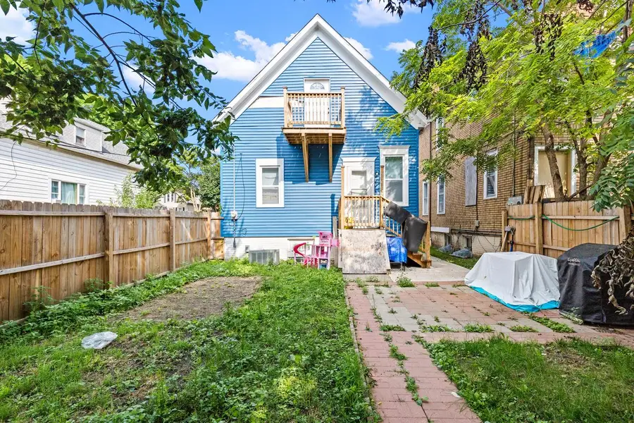 1131 S 17th STREET, Milwaukee, WI 53204 - #3