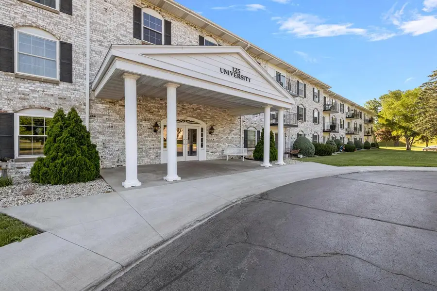 125 N University DRIVE #104, West Bend, WI 53095 - #3