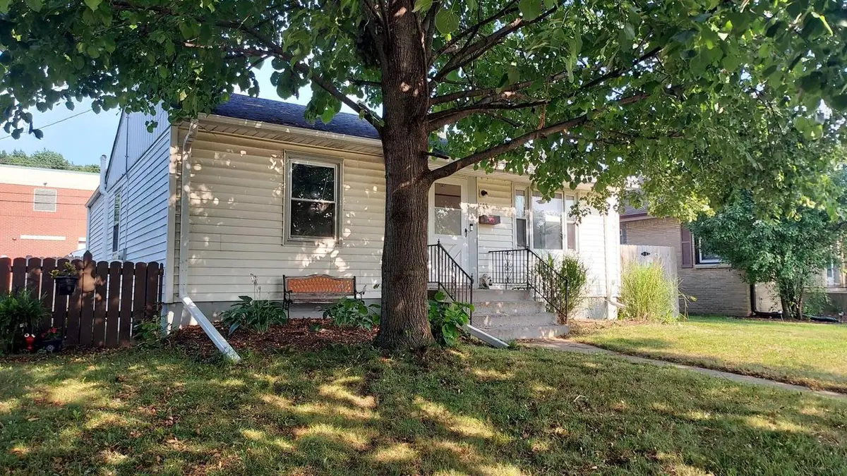 1405 15th AVENUE, South Milwaukee, WI 53172 - #1
