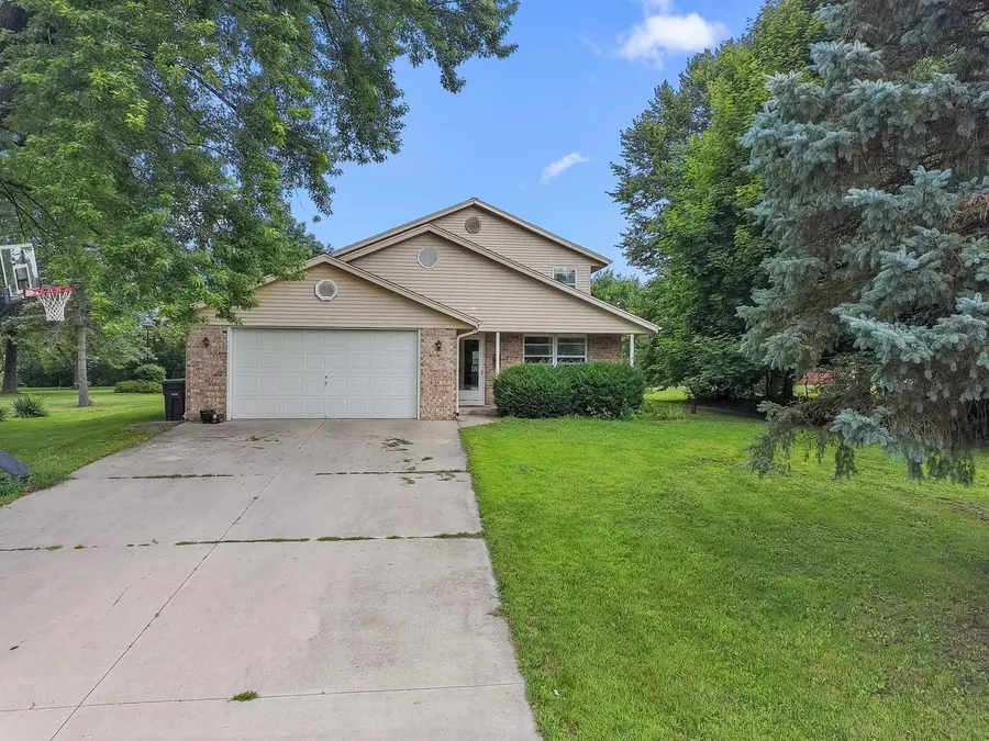 S89W23060 King PARKWAY, Big Bend, WI 53103 - #3