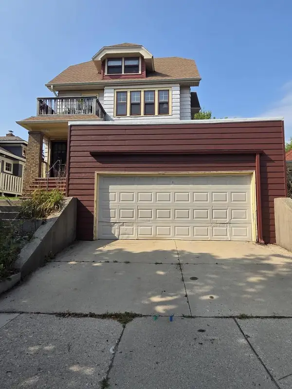 2020 E Menlo BOULEVARD #2022, Shorewood, WI 53211