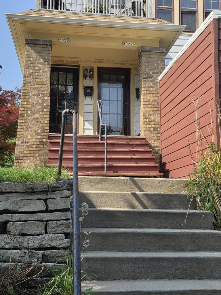 2020 E Menlo BOULEVARD #2022, Shorewood, WI 53211 - #2