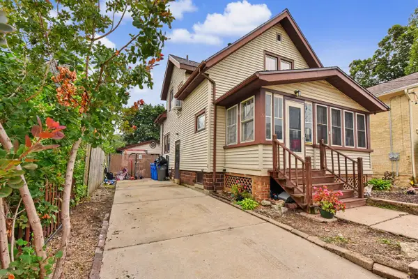211 N 10th STREET, Watertown, WI 53094