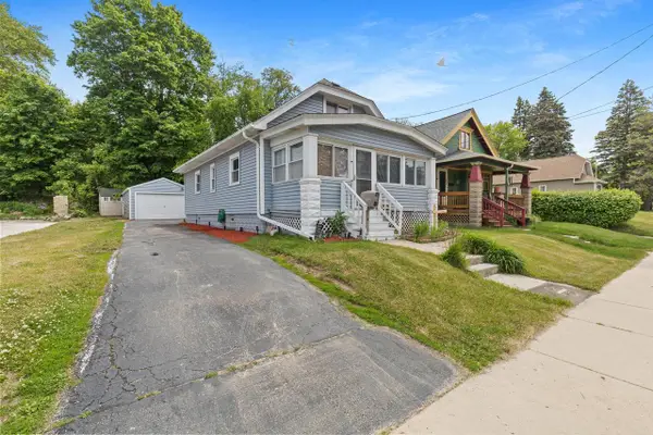 1017 N Chicago AVENUE, South Milwaukee, WI 53172