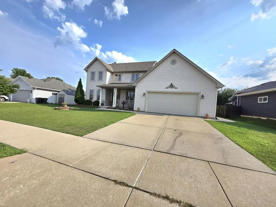 8401 Kingsway LANE, Sturtevant, WI 53177 - #3