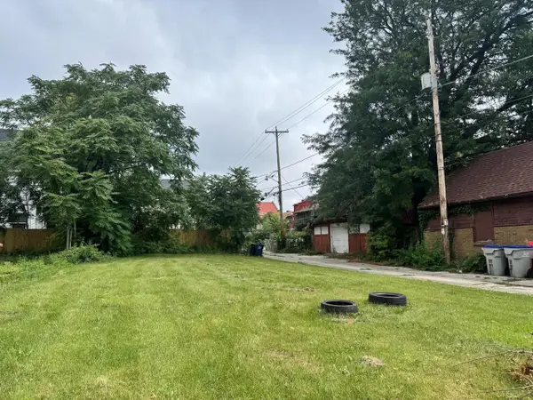 4320 W GARFIELD AVENUE, Milwaukee, WI 53208