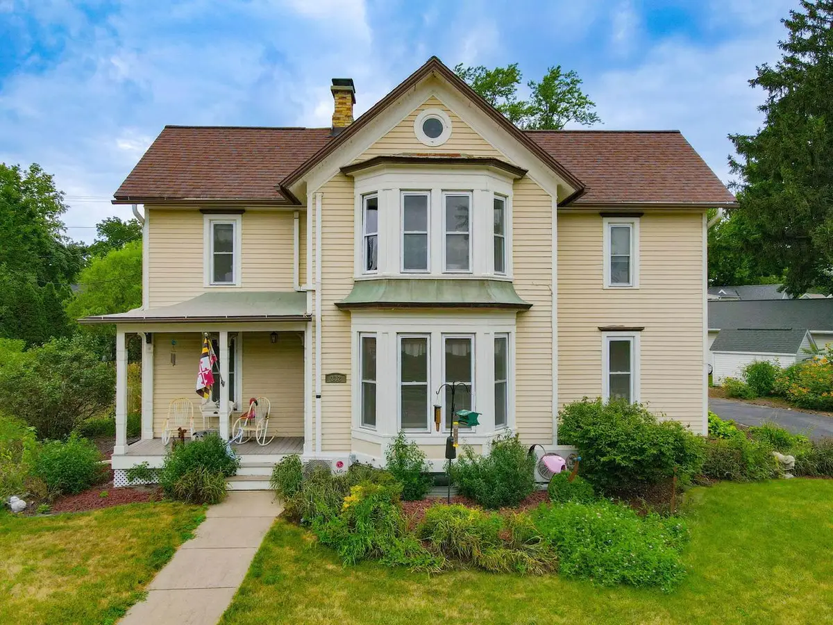 332 Riverside DRIVE, Fort Atkinson, WI 53538 - #1