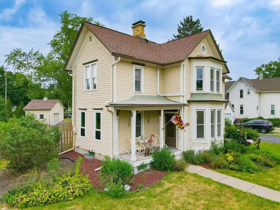 332 Riverside DRIVE, Fort Atkinson, WI 53538 - #2