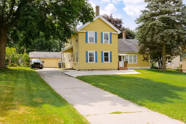821 Eastern AVENUE, Plymouth, WI 53073