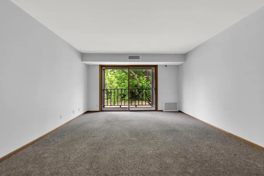 7234 N Green Bay AVENUE #208, Glendale, WI 53209 - #3