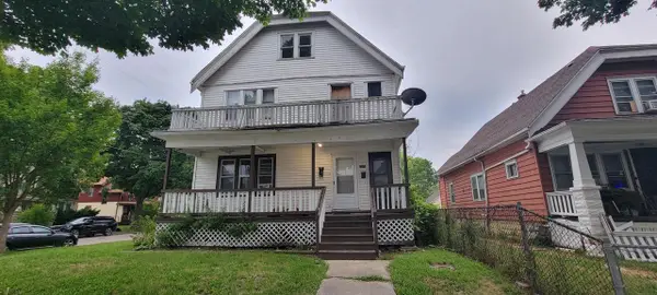 2203 W Melvina STREET #2205, Milwaukee, WI 53206