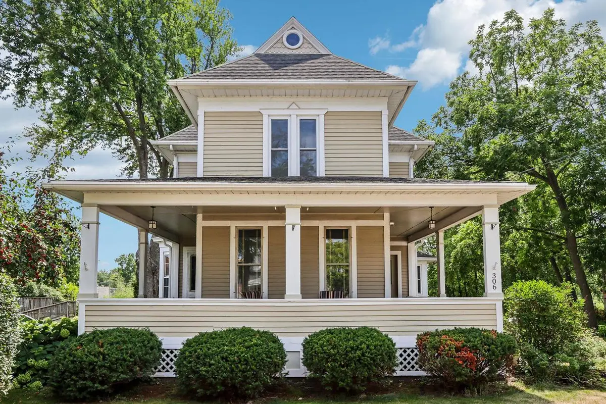 306 W Lake STREET, Lake Mills, WI 53551 - #1