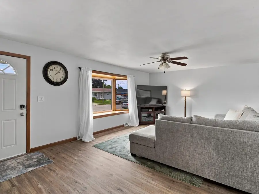 3519 W Marshall STREET, Manitowoc, WI 54220 - #2