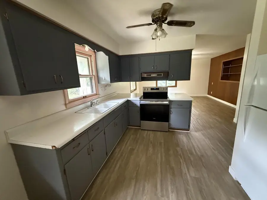 8414 S Verdev DRIVE, Oak Creek, WI 53154 - #2