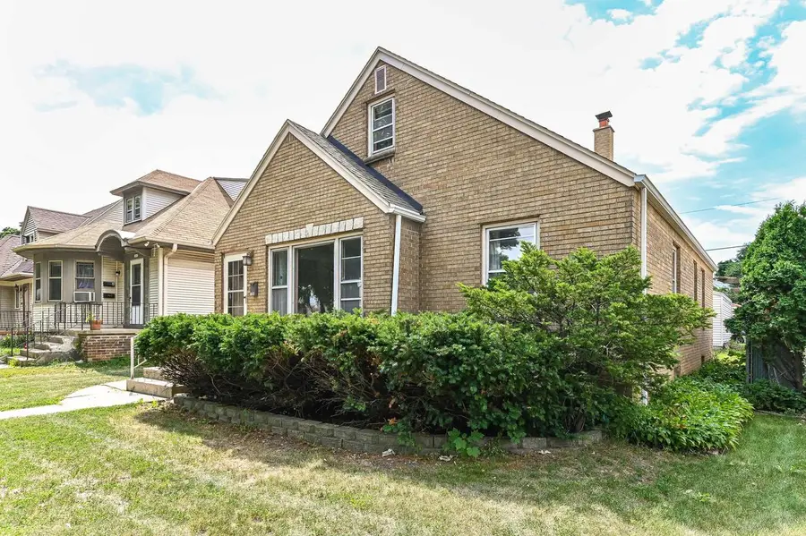 1009 W Morgan AVENUE, Milwaukee, WI 53221 - #2