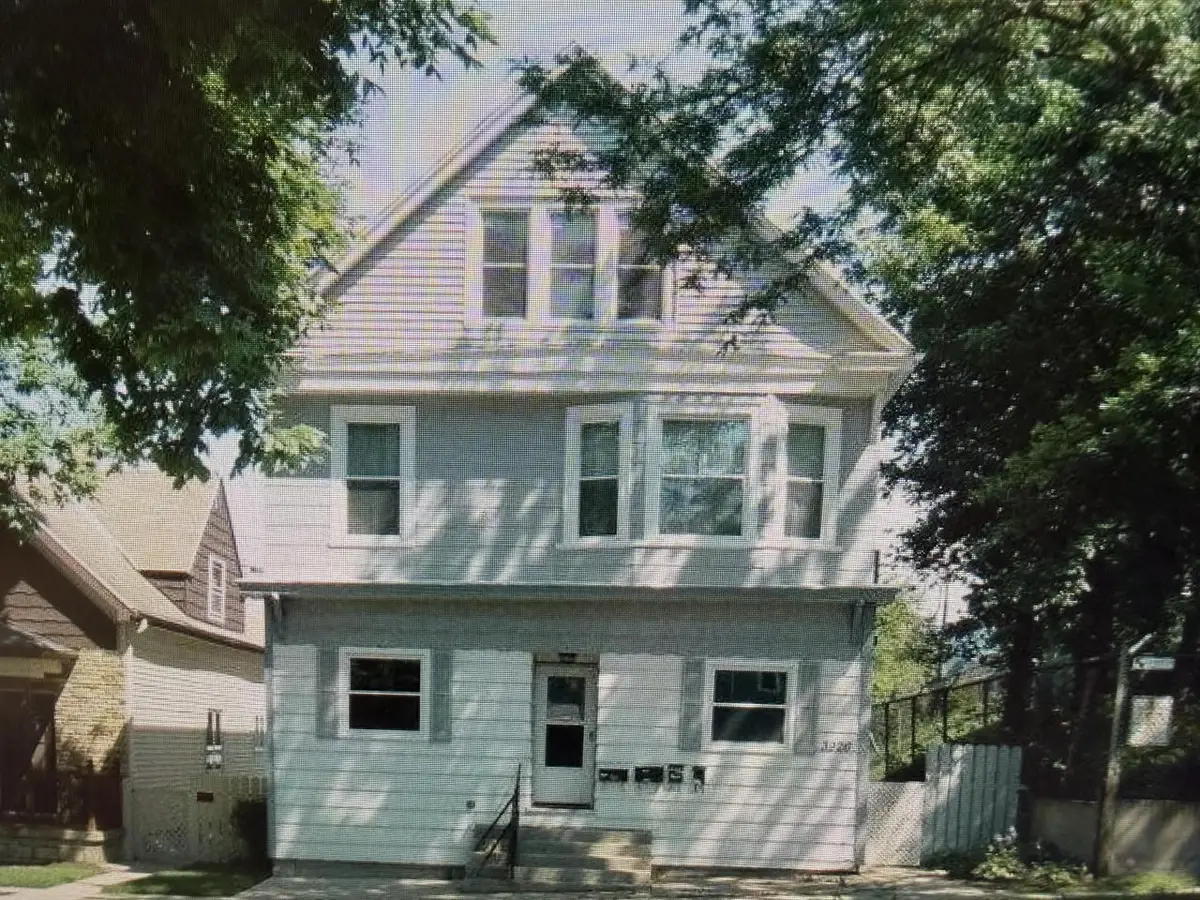 3926 W Clybourn STREET, Milwaukee, WI 53208 - #1